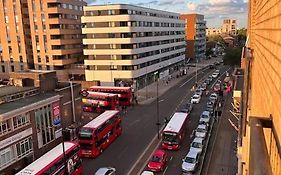 Private Double Bedroom In Hounslow Near Heathrow